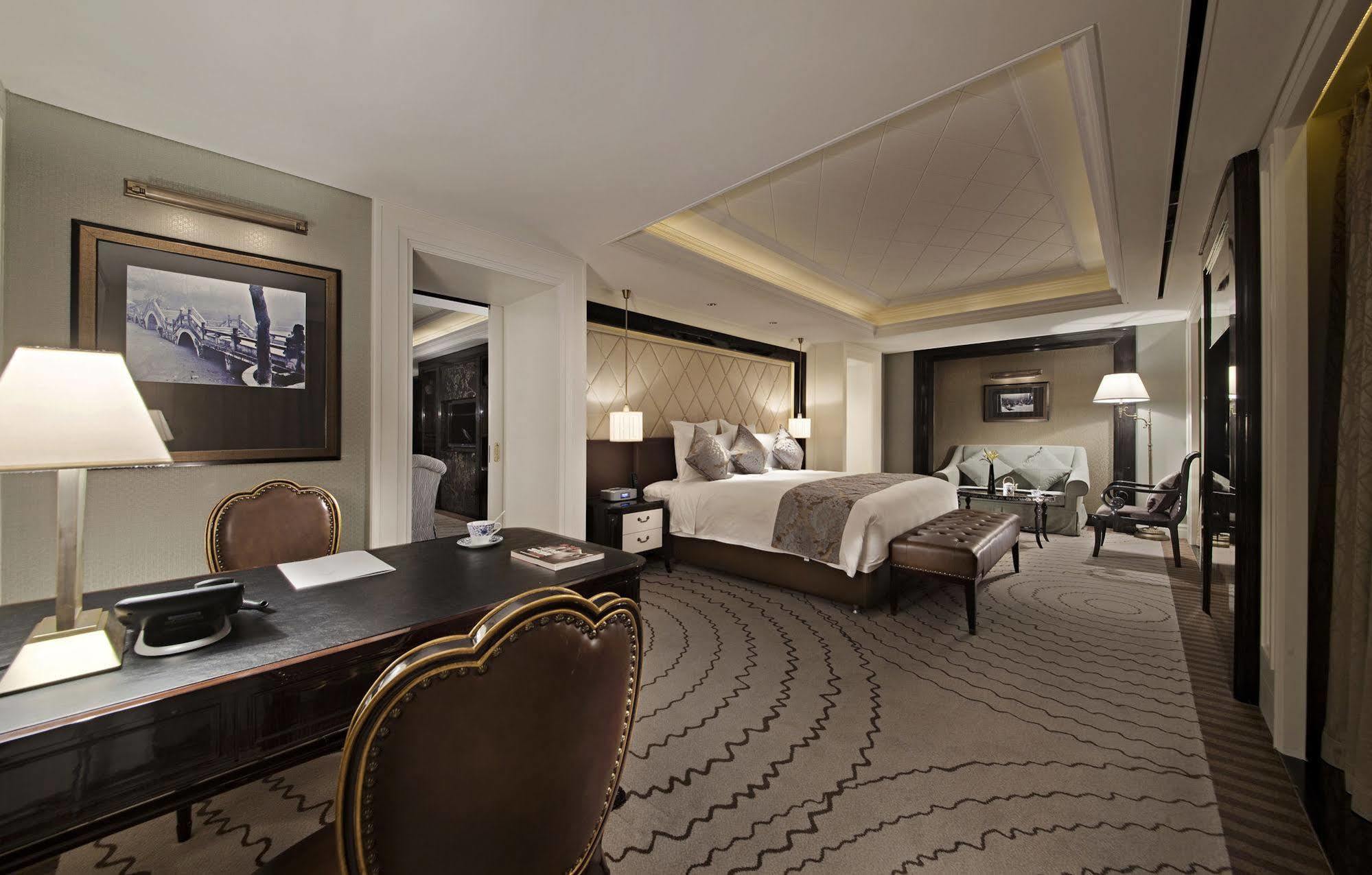 Renhe Spring Hotel เฉิงตู ภายนอก รูปภาพ